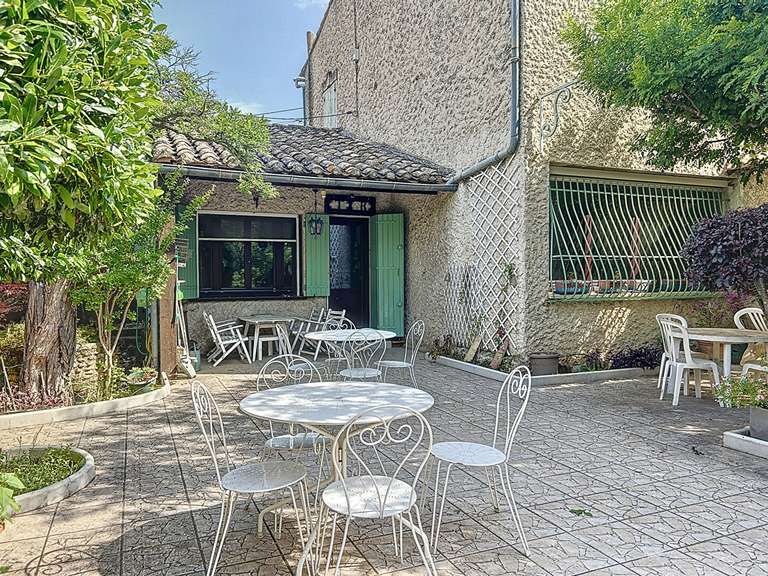 Maison Villeneuve-lès-Avignon - 5 chambres - 394m²