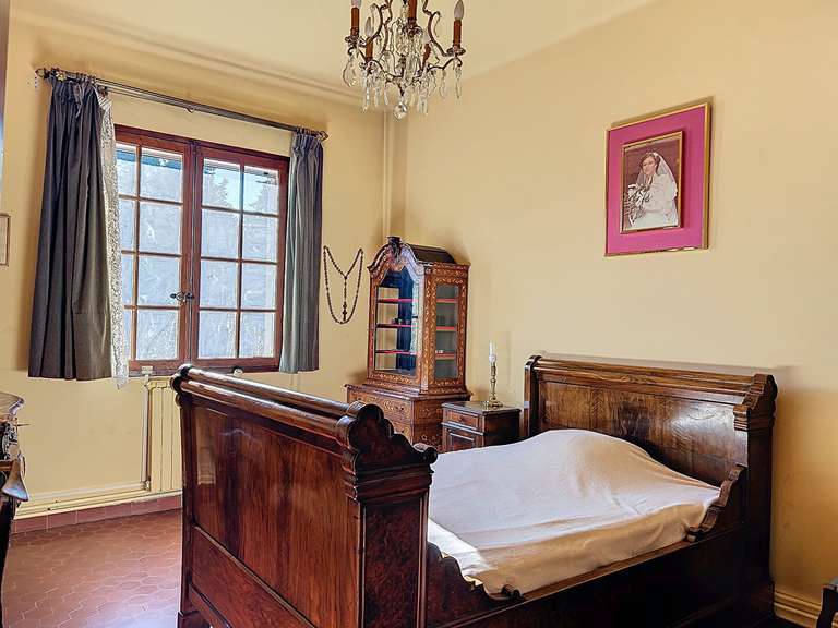 Maison Villeneuve-lès-Avignon - 5 chambres - 394m²