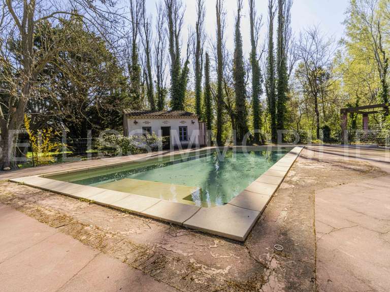 Maison Villeneuve-lès-Avignon - 6 chambres - 315m²