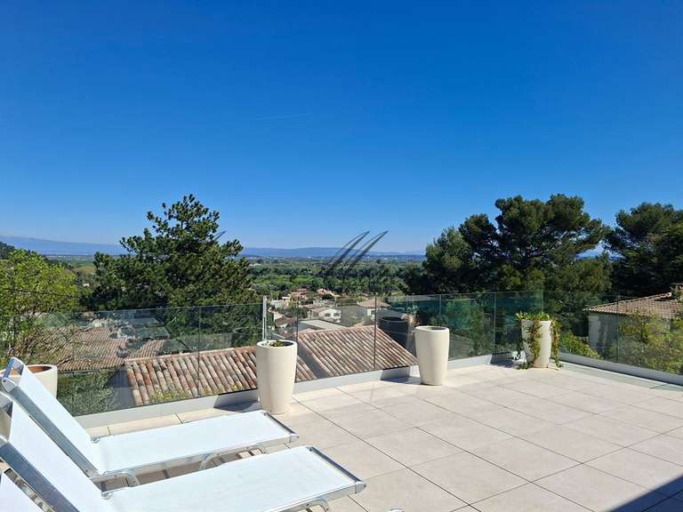 Maison Villeneuve-lès-Avignon - 3 chambres - 175m²