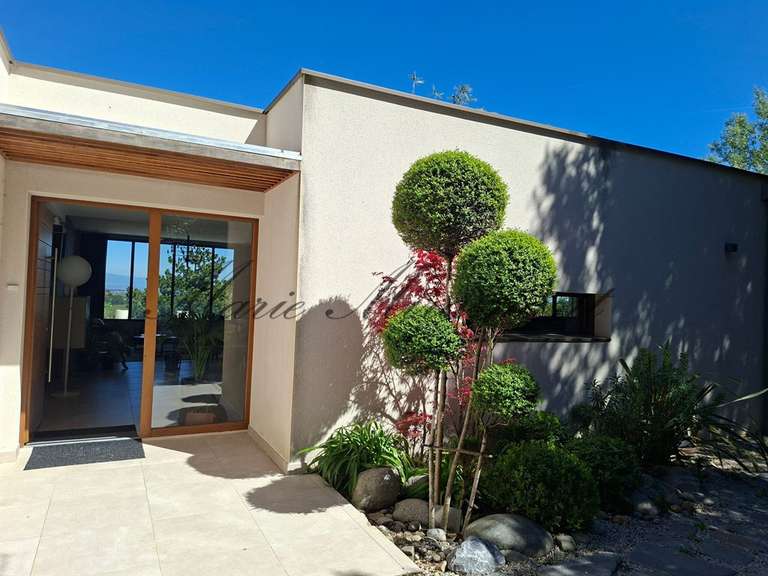 Maison Villeneuve-lès-Avignon - 3 chambres - 175m²
