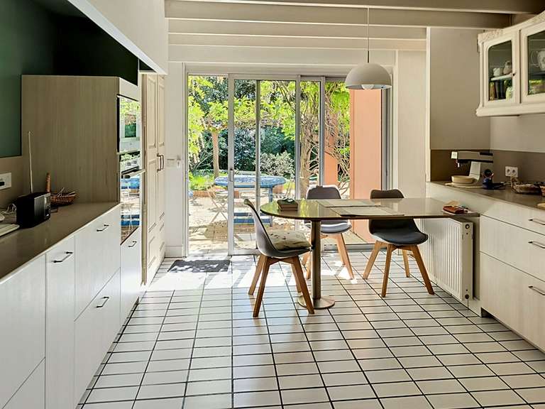 Maison Villeneuve-lès-Avignon - 4 chambres - 265m²