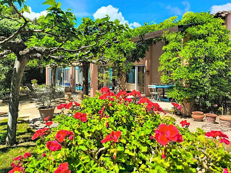 Maison Villeneuve-lès-Avignon - 4 chambres - 265m²