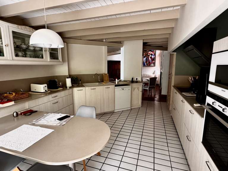 Maison Villeneuve-lès-Avignon - 4 chambres - 265m²