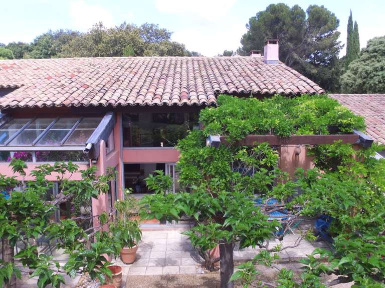 Maison Villeneuve-lès-Avignon - 4 chambres - 265m²