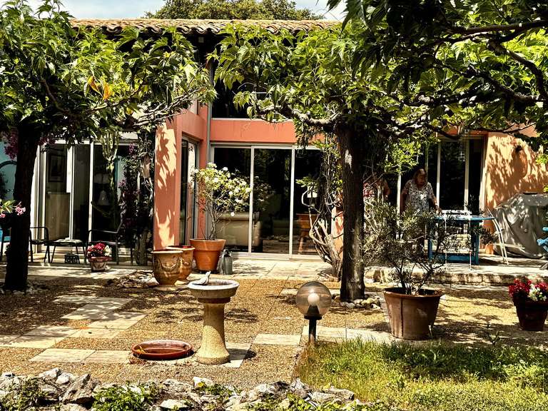 Maison Villeneuve-lès-Avignon - 4 chambres - 265m²