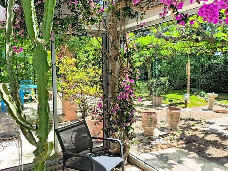 Maison Villeneuve-lès-Avignon - 4 chambres - 265m²
