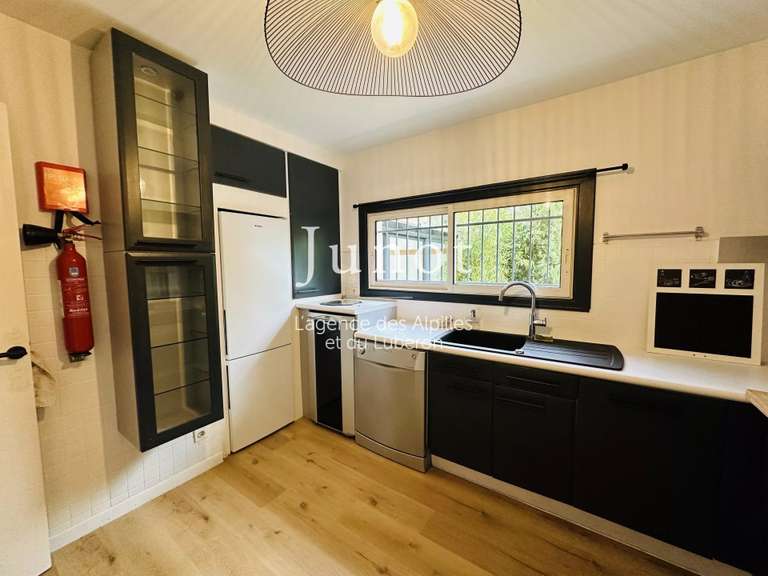 Maison Villeneuve-lès-Avignon - 4 chambres - 170m²
