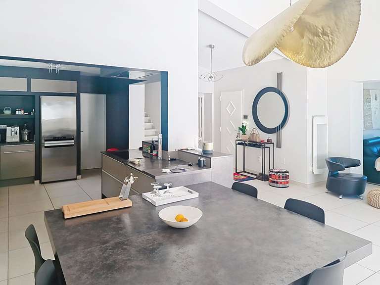 Maison Villeneuve-lès-Avignon - 4 chambres - 160m²
