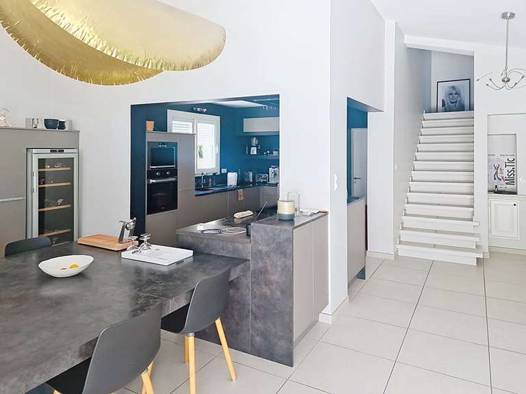 Maison Villeneuve-lès-Avignon - 4 chambres - 160m²