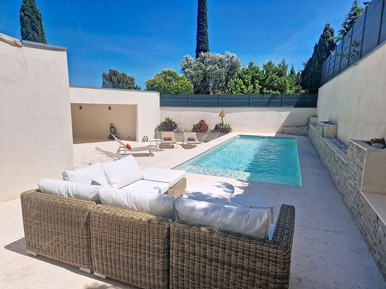 Maison Villeneuve-lès-Avignon - 4 chambres - 160m²