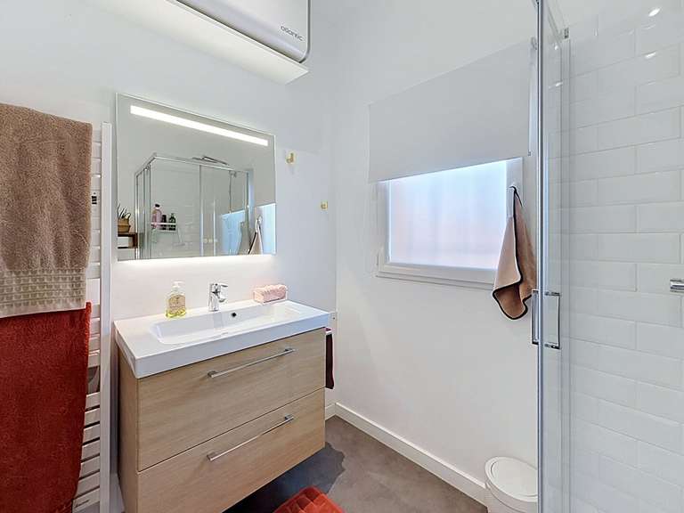 Maison Villeneuve-lès-Avignon - 4 chambres - 193m²
