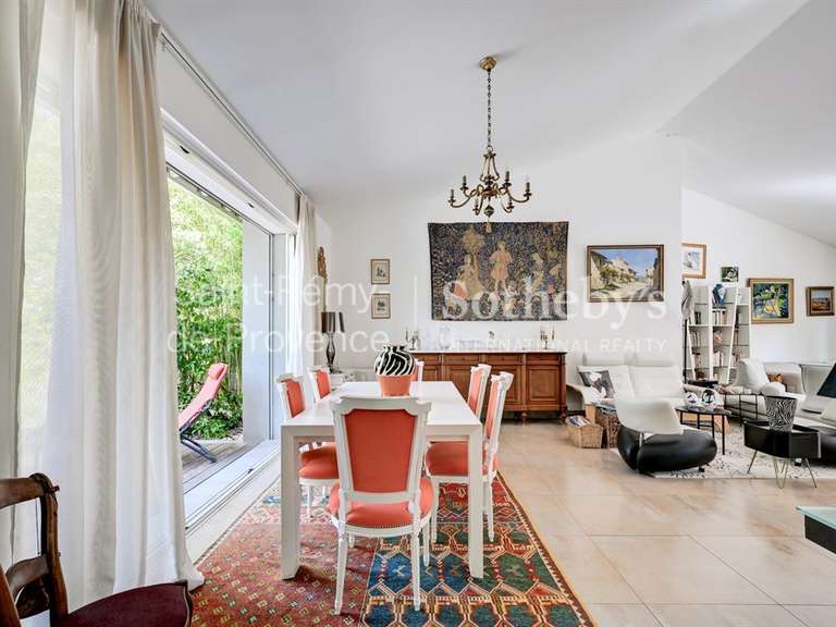 House Villeneuve-lès-Avignon - 4 bedrooms - 196m²