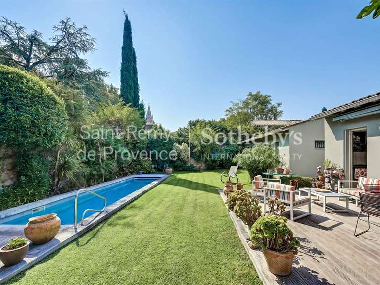 House Villeneuve-lès-Avignon - 4 bedrooms - 196m²