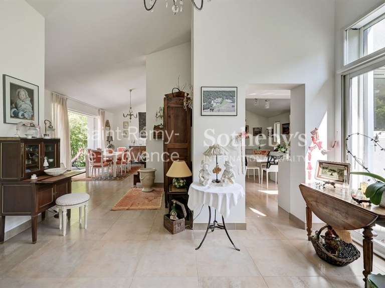 House Villeneuve-lès-Avignon - 4 bedrooms - 196m²