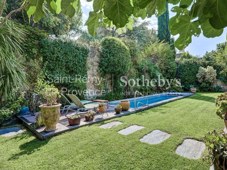 House Villeneuve-lès-Avignon - 4 bedrooms - 196m²