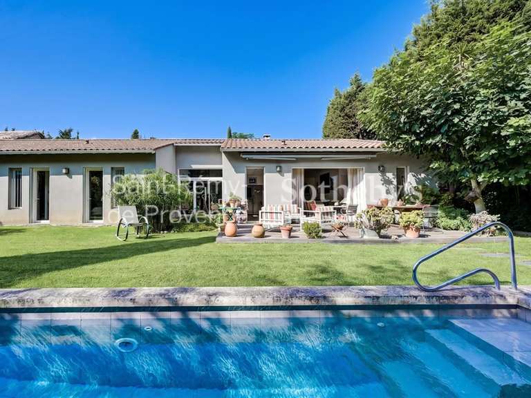House Villeneuve-lès-Avignon - 4 bedrooms - 196m²