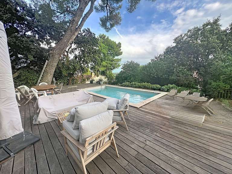 Maison Villeneuve-lès-Avignon - 4 chambres - 139m²
