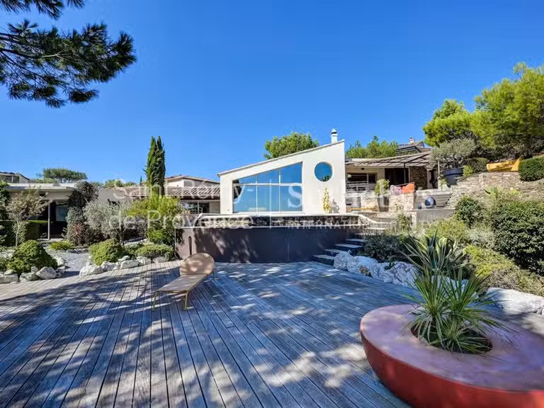 Maison Villeneuve-lès-Avignon - 4 chambres - 180m²