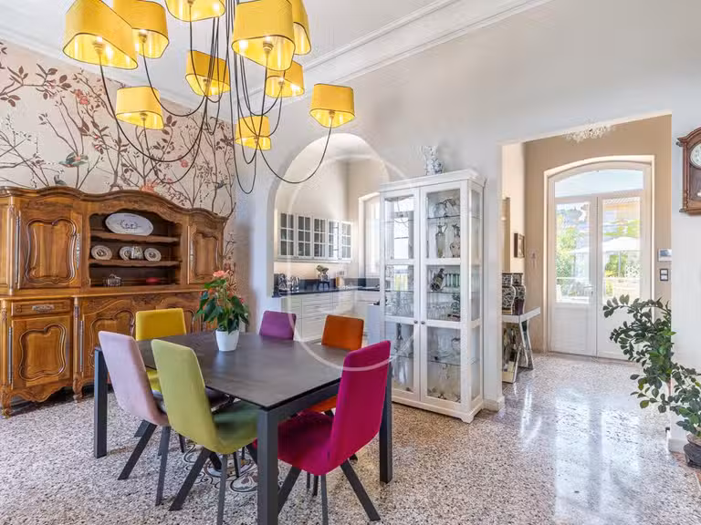 Maison Villeneuve-lès-Avignon - 4 chambres - 262m²