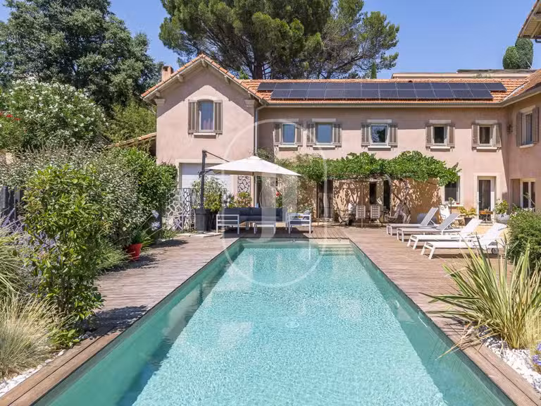 Maison Villeneuve-lès-Avignon - 4 chambres - 262m²