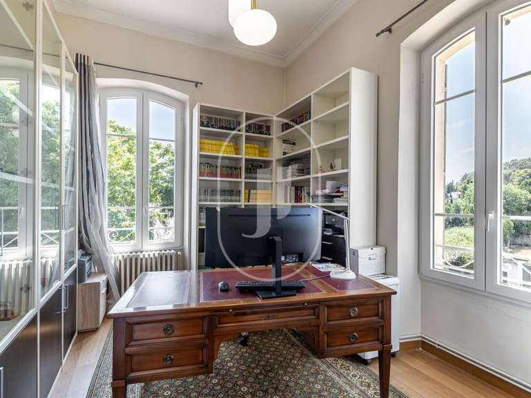 Maison Villeneuve-lès-Avignon - 4 chambres - 262m²
