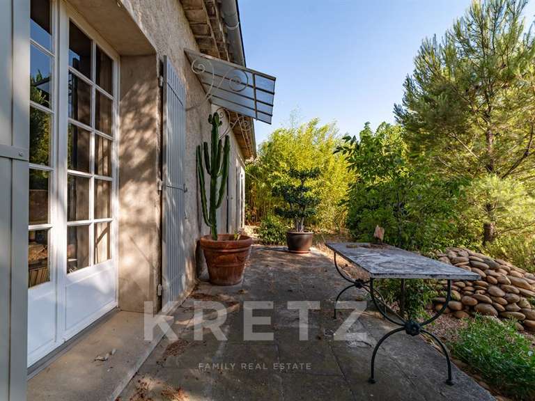 Maison Villeneuve-lès-Avignon - 4 chambres - 175m²