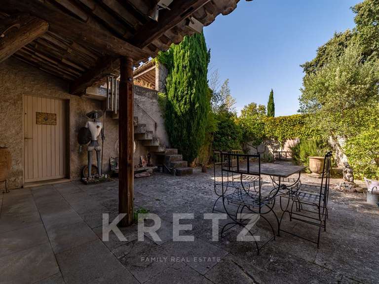 Maison Villeneuve-lès-Avignon - 4 chambres - 175m²