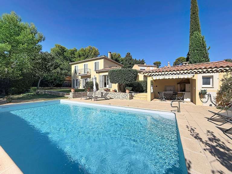 Maison Villeneuve-lès-Avignon - 4 chambres - 160m²