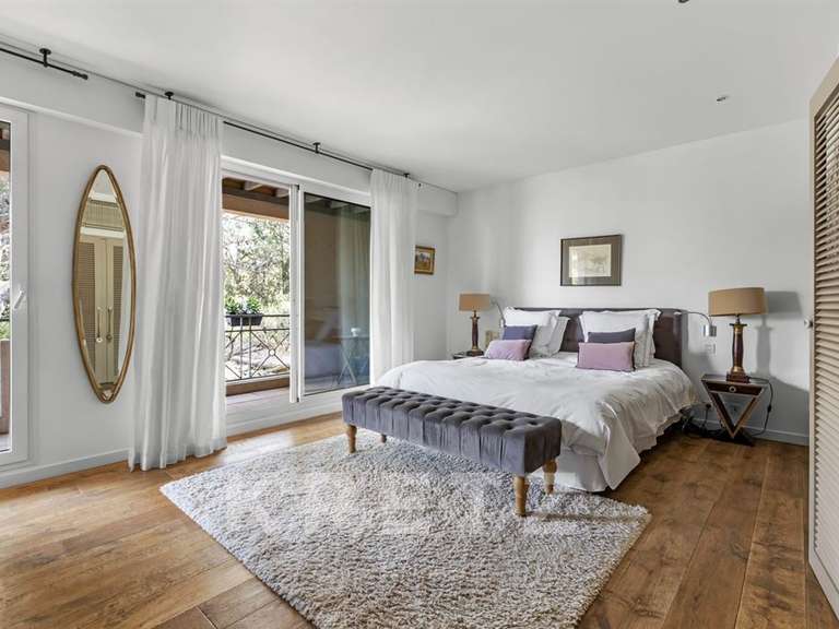 Propriété Villeneuve-lès-Avignon - 600m²
