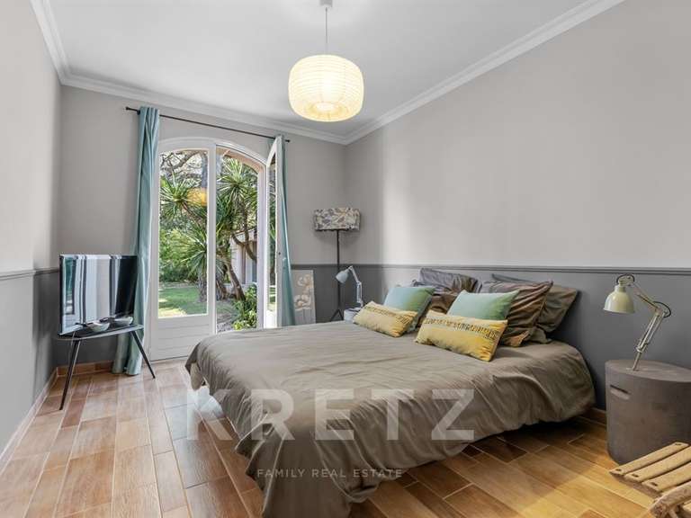Propriété Villeneuve-lès-Avignon - 600m²