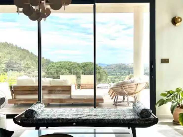 Villa Villeneuve-lès-Avignon - 4 chambres - 220m²