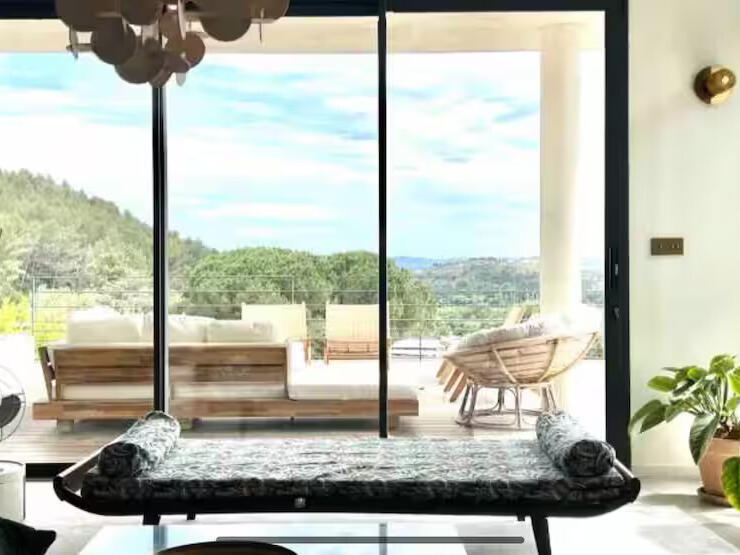 Villa Villeneuve-lès-Avignon - 4 bedrooms - 220m²