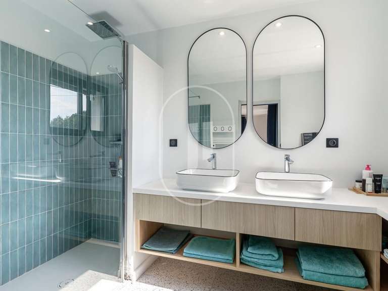 Villa Villeneuve-lès-Avignon - 3 chambres - 134m²