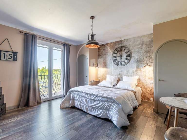 Villa Villeneuve-lès-Avignon - 7 chambres - 285m²