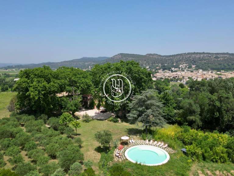 Villa Villeneuve-lès-Avignon - 10 chambres - 607m²