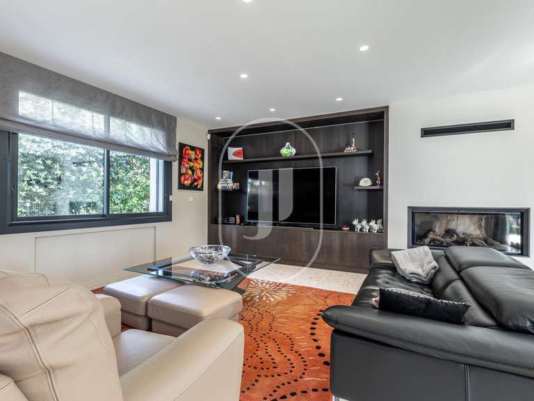 Villa Villeneuve-lès-Avignon - 5 chambres - 279m²