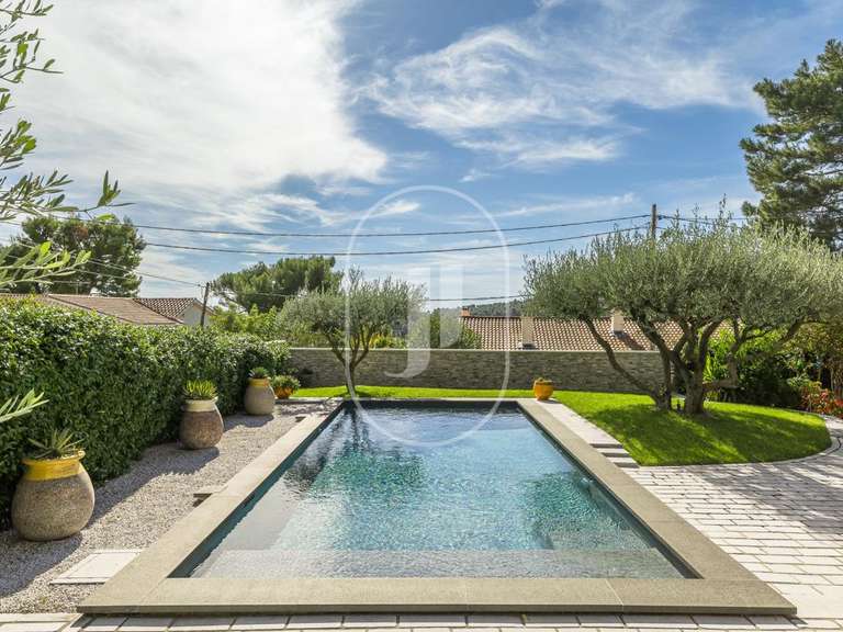 Villa Villeneuve-lès-Avignon - 5 chambres - 279m²