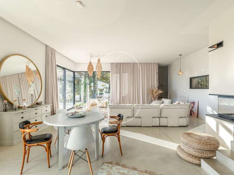 Villa Villeneuve-lès-Avignon - 4 chambres - 185m²