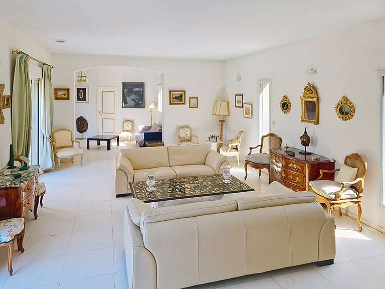 Villa Villeneuve-lès-Avignon - 3 chambres - 230m²