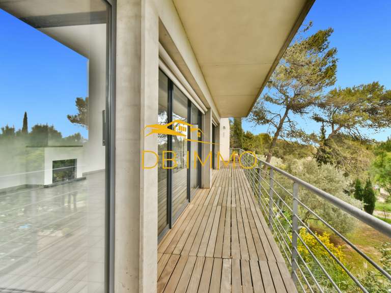 Villa Villeneuve-lès-Avignon - 3 chambres - 170m²