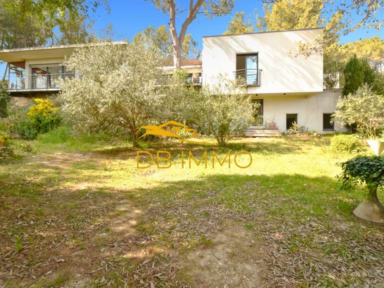 Villa Villeneuve-lès-Avignon - 3 chambres - 170m²