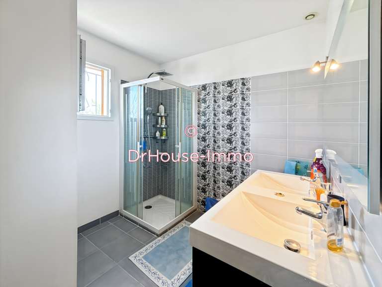 Villa Villeneuve-lès-Béziers - 4 chambres - 149m²
