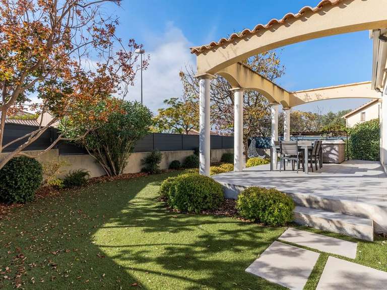Maison Villeneuve-lès-Maguelone - 4 chambres - 166m²