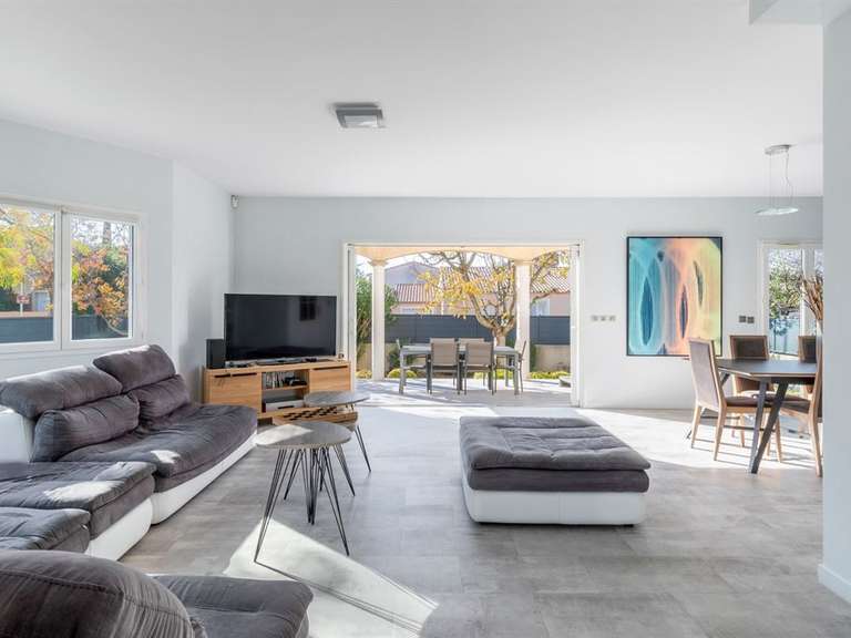 Maison Villeneuve-lès-Maguelone - 4 chambres - 166m²
