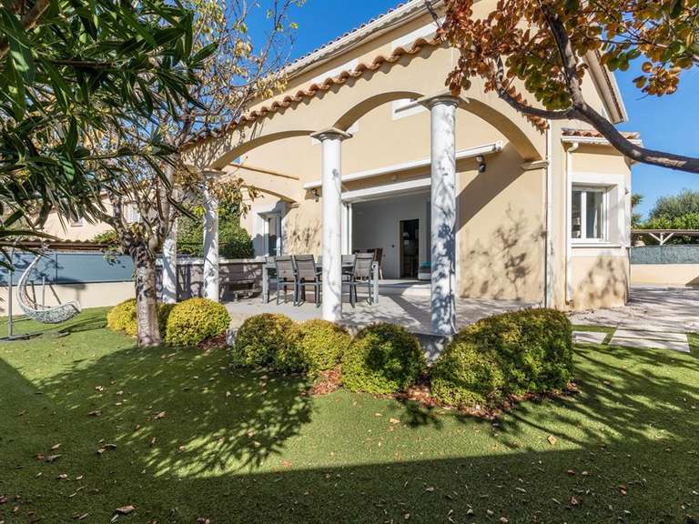 Maison Villeneuve-lès-Maguelone - 4 chambres - 166m²