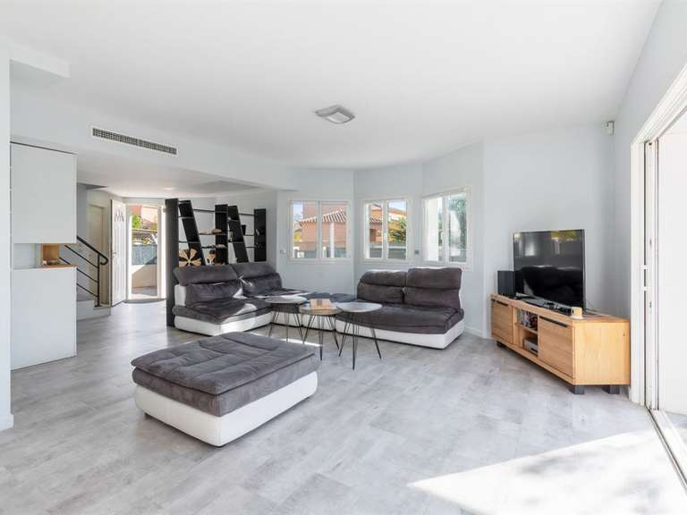 Maison Villeneuve-lès-Maguelone - 4 chambres - 166m²