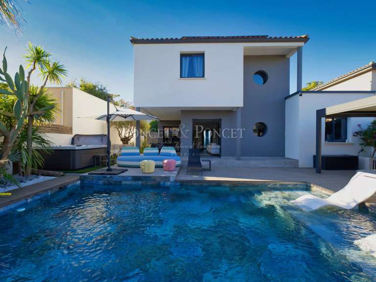 House Villeneuve-lès-Maguelone - 5 bedrooms - 165m²