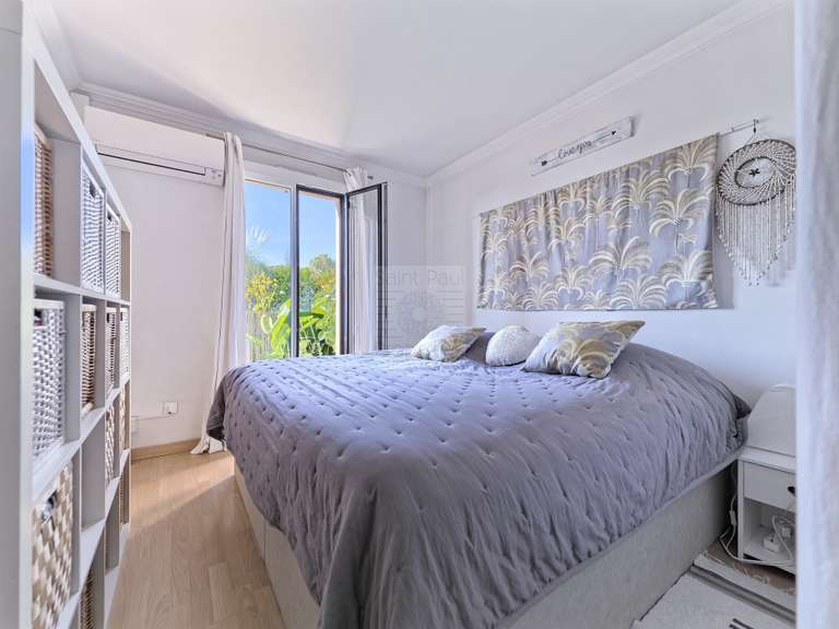 Apartment Villeneuve-Loubet - 5 bedrooms - 165m²