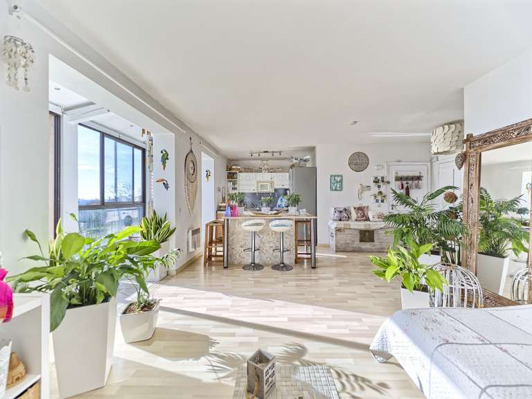 Apartment Villeneuve-Loubet - 5 bedrooms - 165m²